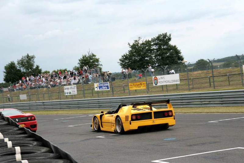 Illustration for article titled The Story Of The Ferrari F40 LM That Lost Its Top